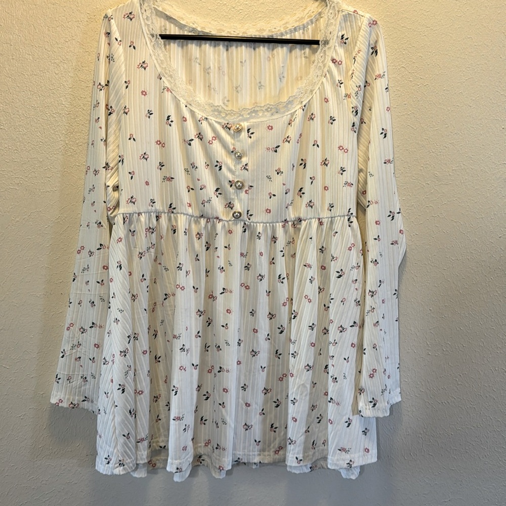 SHEIN 2X Floral Design Blouse